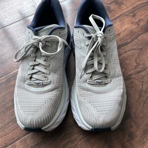 Hoka One One Men's Light Gray Mesh Athletic Running Shoes